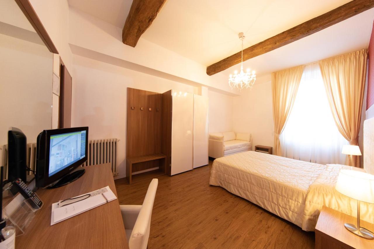 Albergo Rossini 1936 - Small&Charming Bologna Esterno foto