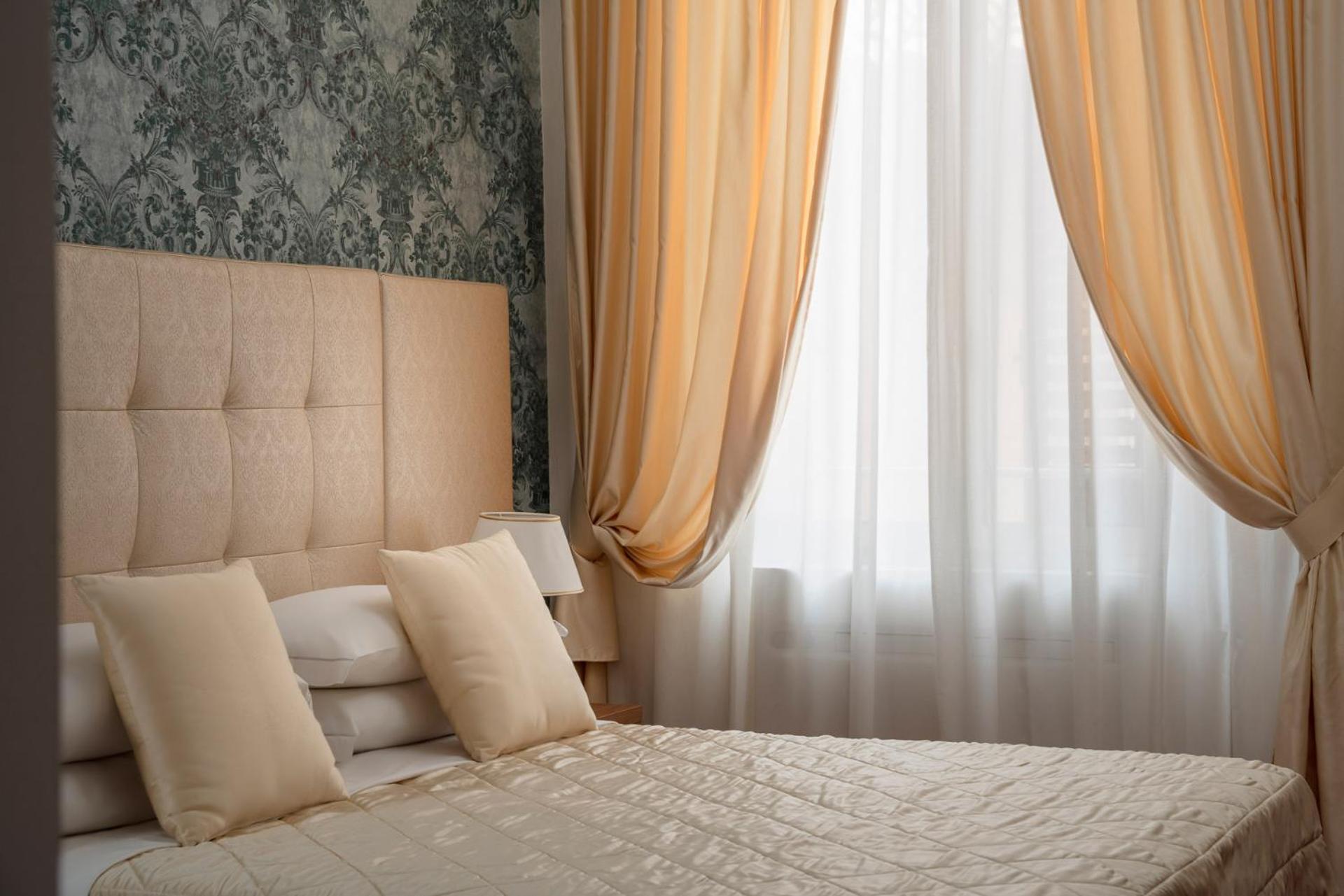 Albergo Rossini 1936 - Small&Charming Bologna Esterno foto